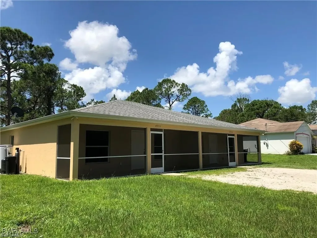 4733 30th Street SW Lehigh Acres FL 33973