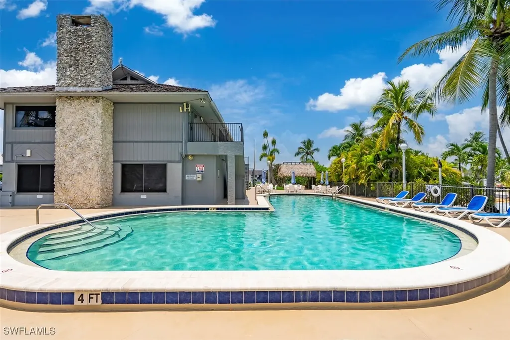 150 Smallwood Drive #160 Chokoloskee FL 34138