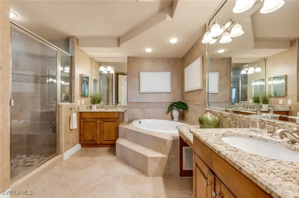 580 El Camino Real Naples FL 34119