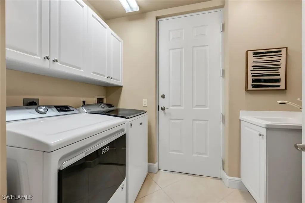 580 El Camino Real Naples FL 34119