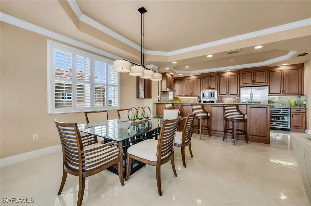 580 El Camino Real Naples FL 34119