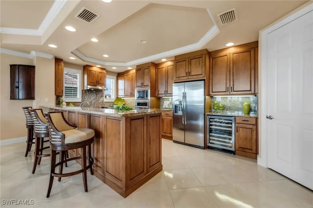 580 El Camino Real Naples FL 34119