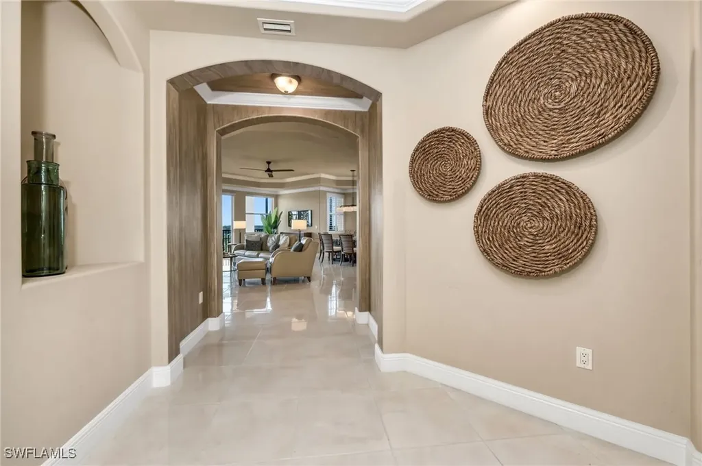 580 El Camino Real Naples FL 34119