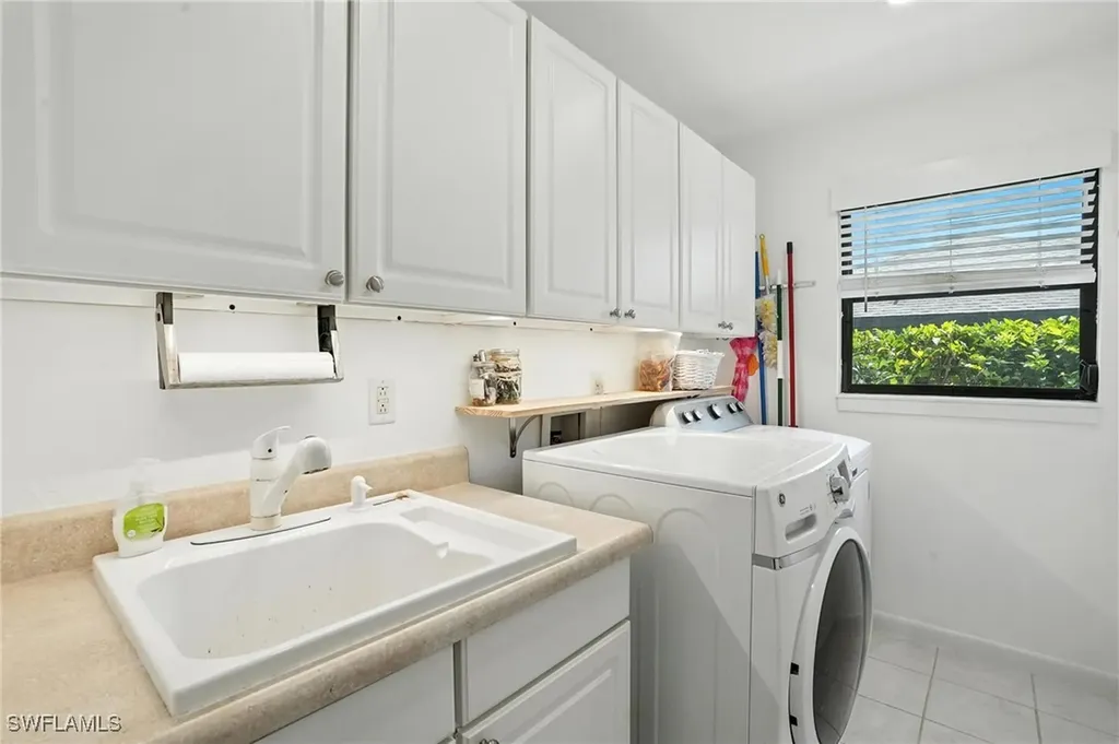117 SE 4th Terrace Cape Coral FL 33990