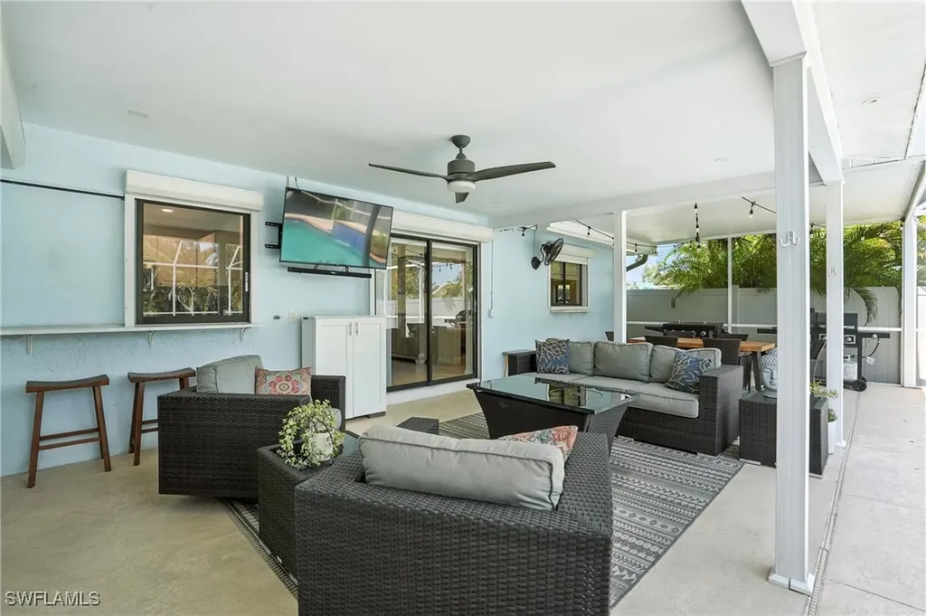 117 SE 4th Terrace Cape Coral FL 33990