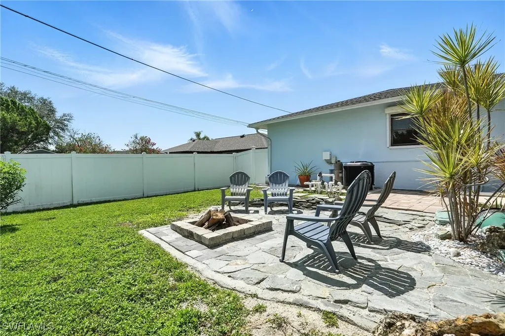 117 SE 4th Terrace Cape Coral FL 33990