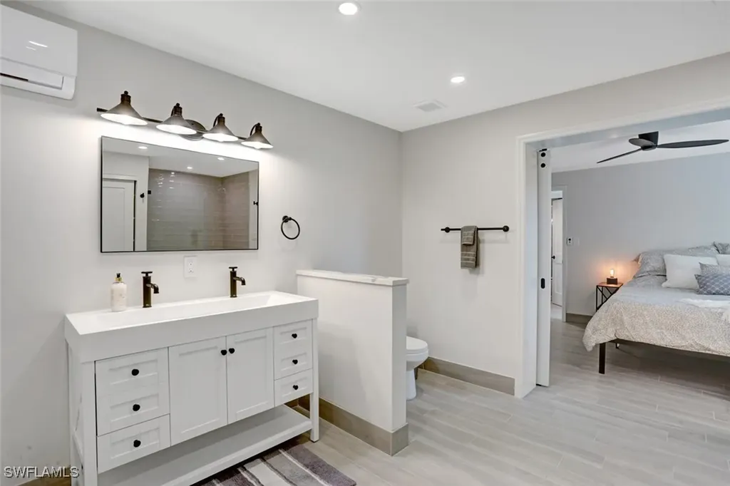 982 13th Street N Naples FL 34102