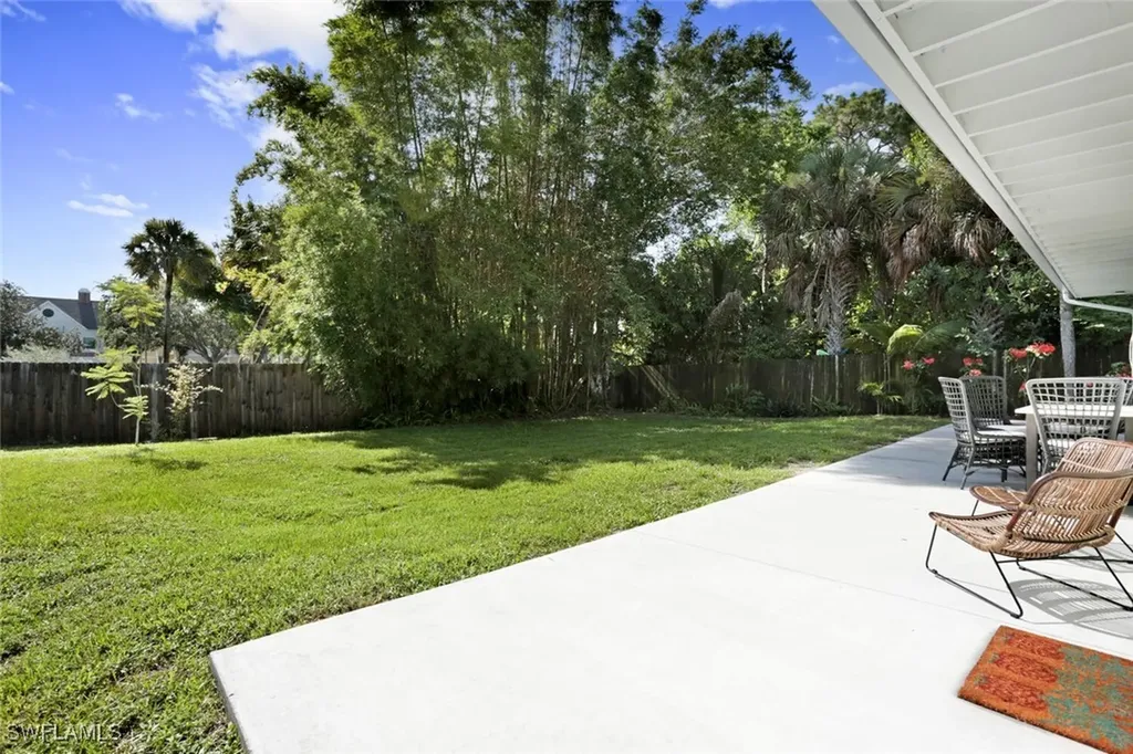 982 13th Street N Naples FL 34102