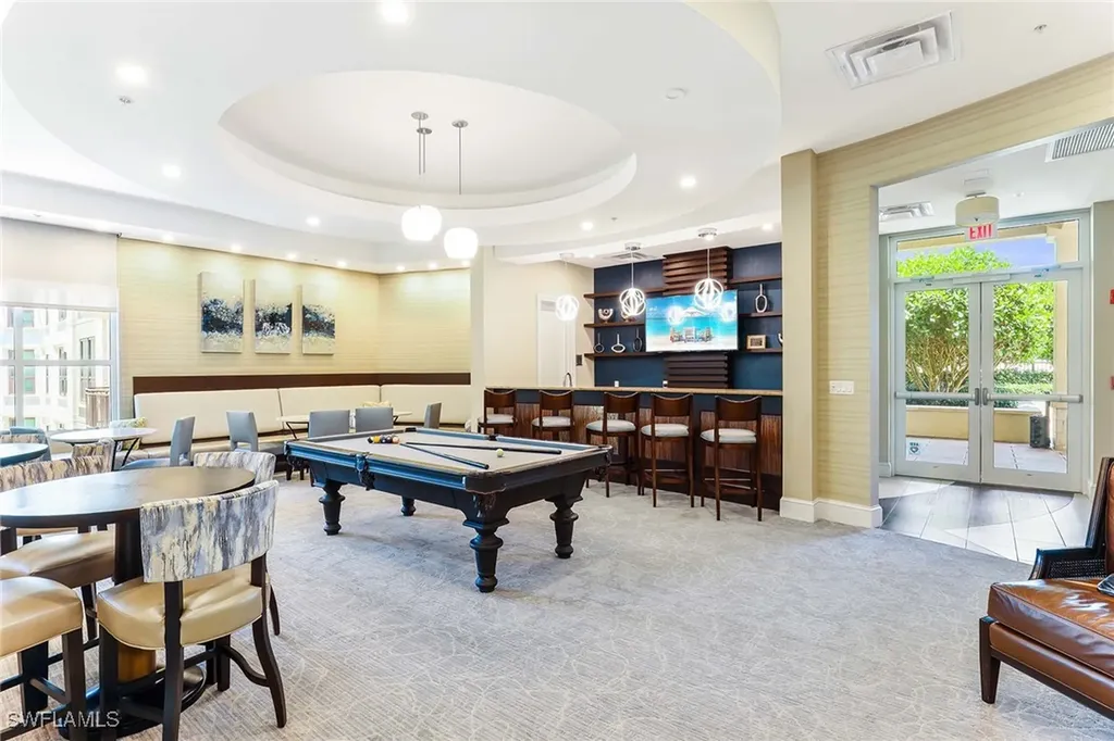 9115 Strada Place Naples FL 34108