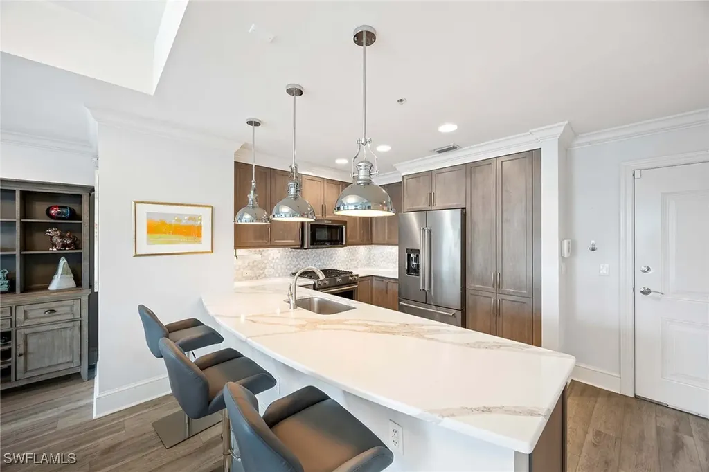 9115 Strada Place Naples FL 34108