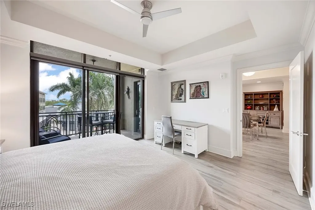 9115 Strada Place Naples FL 34108