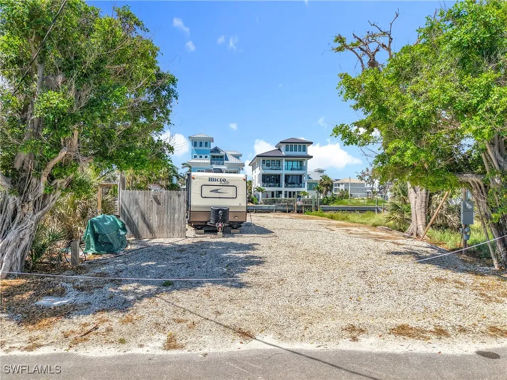 1339 Santos Road Fort Myers Beach FL 33931