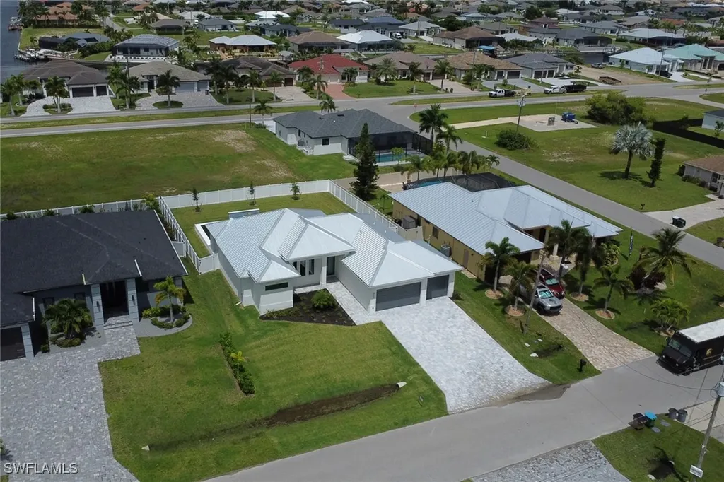 3723 SW 1st Street Cape Coral FL 33991