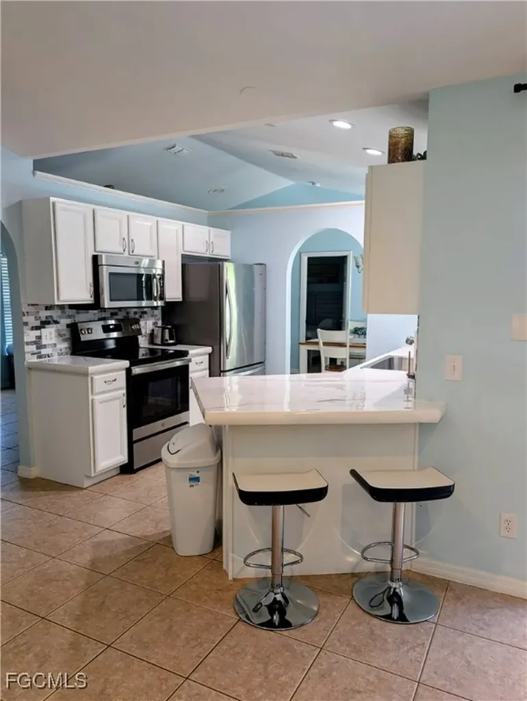 2535 SW 28th Place Cape Coral FL 33914