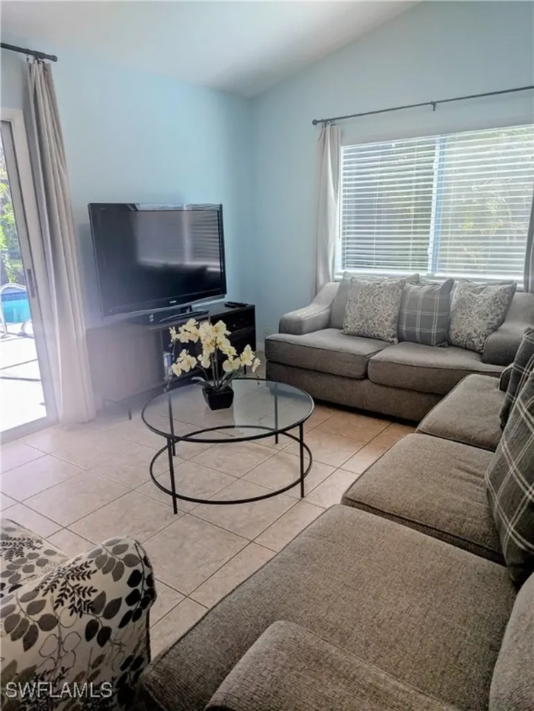 2535 SW 28th Place Cape Coral FL 33914