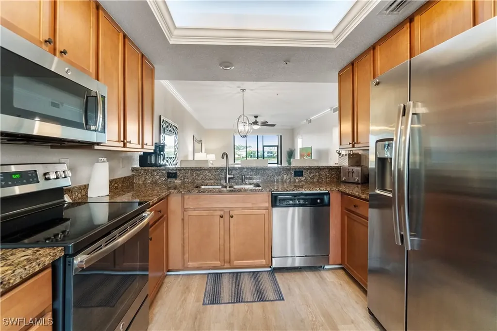 9525 Avellino Way Naples FL 34113