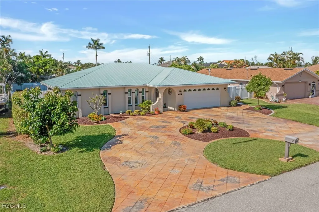 322 SE 31st Street Cape Coral FL 33904