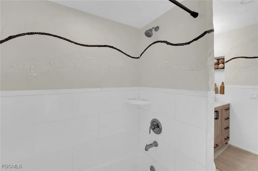 322 SE 31st Street Cape Coral FL 33904
