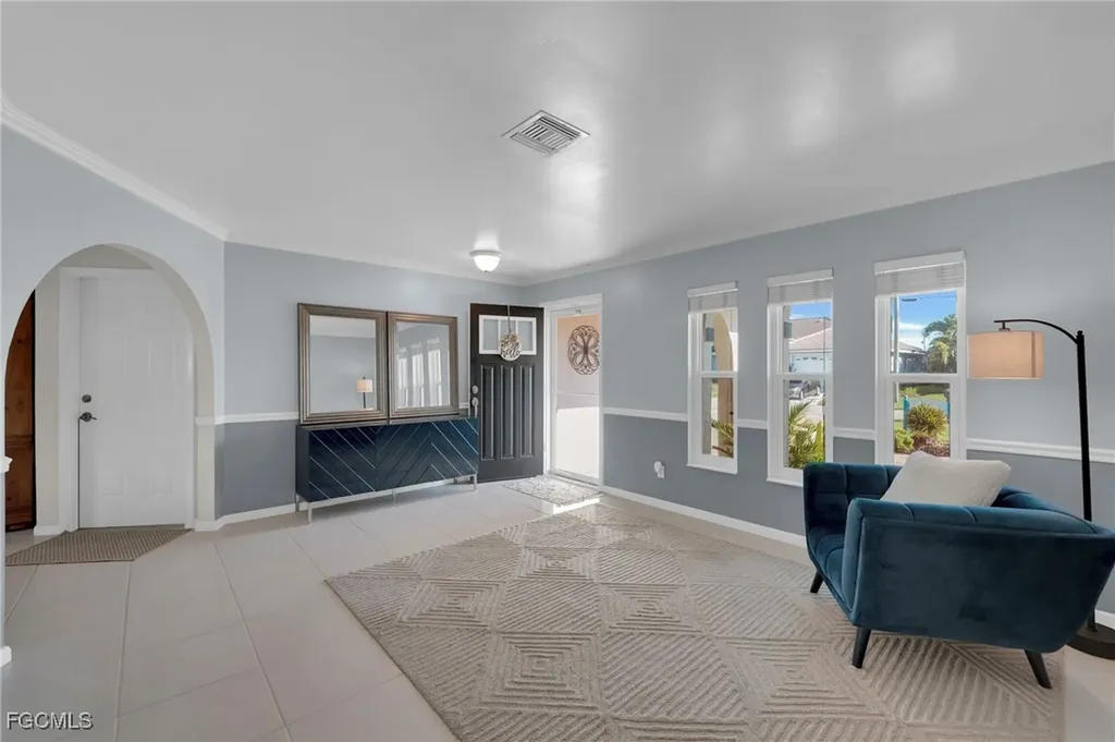 322 SE 31st Street Cape Coral FL 33904