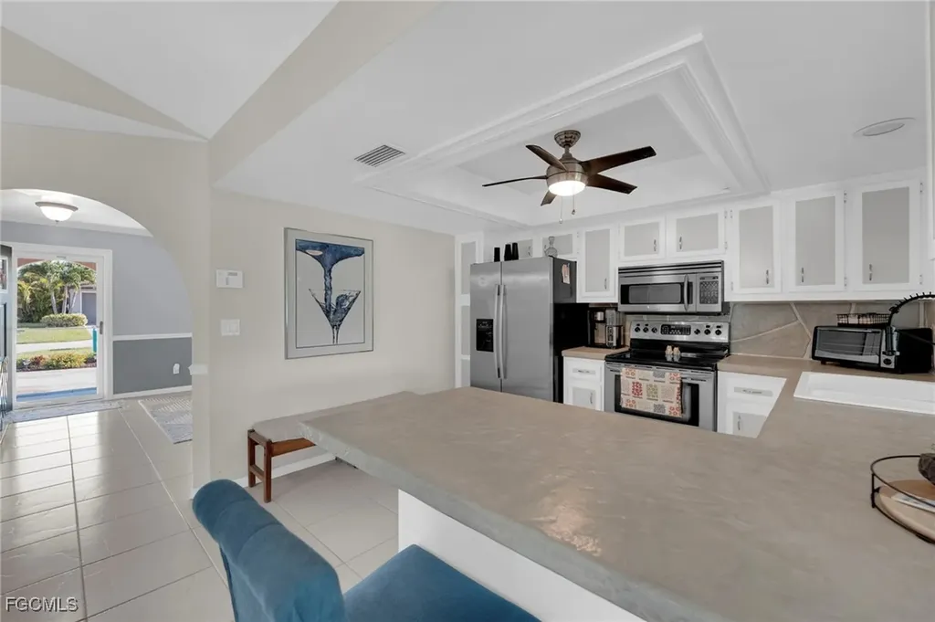 322 SE 31st Street Cape Coral FL 33904