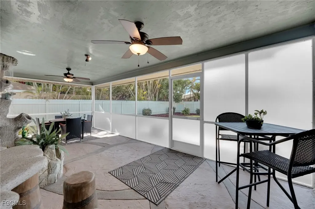 322 SE 31st Street Cape Coral FL 33904