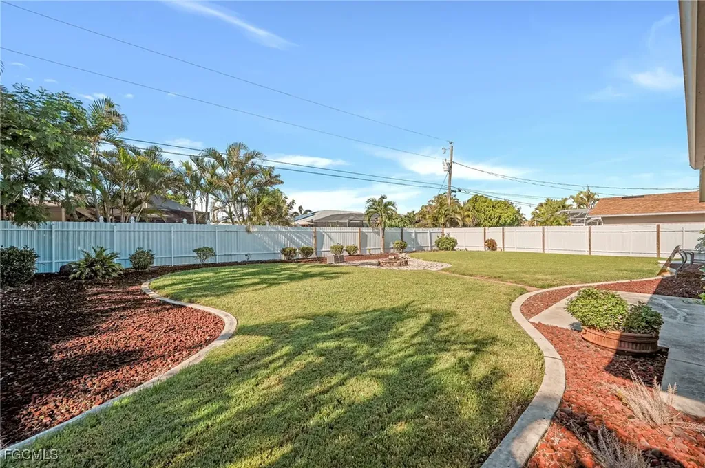 322 SE 31st Street Cape Coral FL 33904