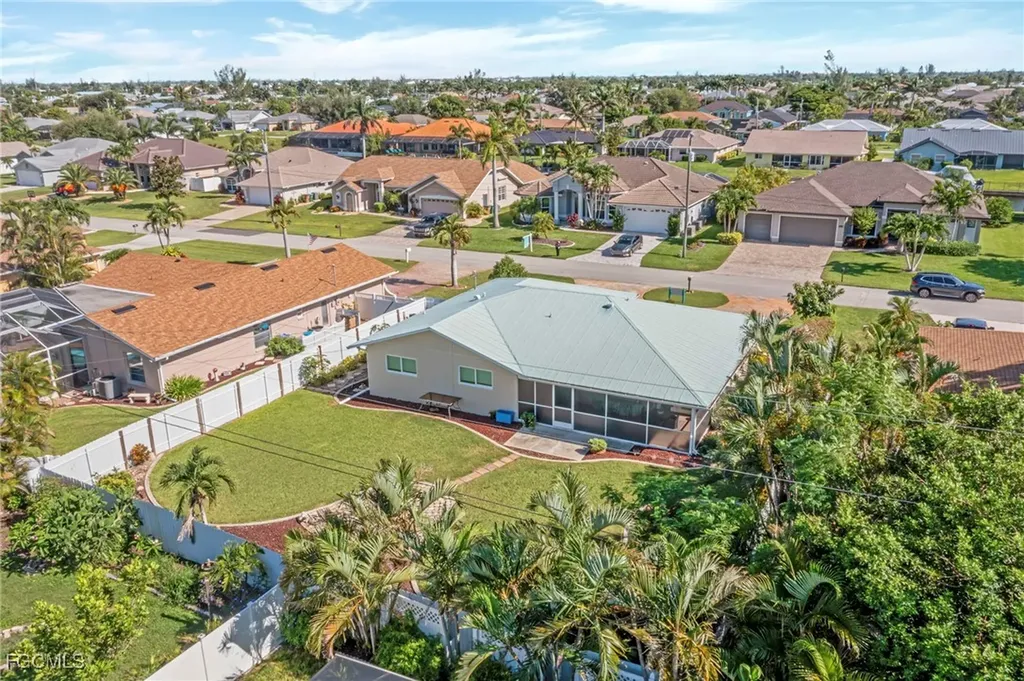 322 SE 31st Street Cape Coral FL 33904