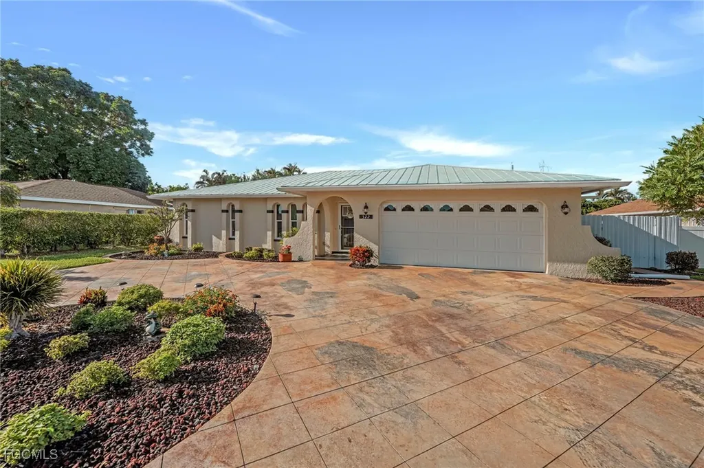 322 SE 31st Street Cape Coral FL 33904