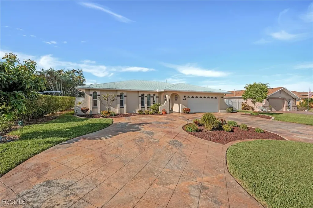322 SE 31st Street Cape Coral FL 33904