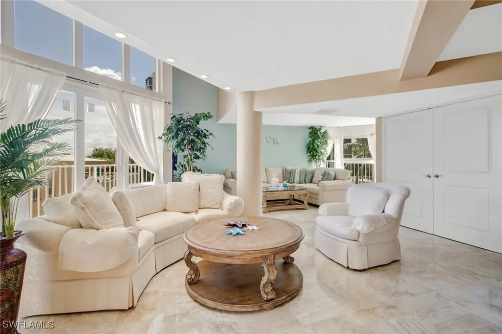 4041 Gulf Shore Boulevard N Naples FL 34103