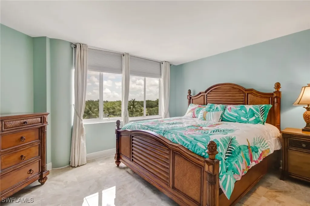 4041 Gulf Shore Boulevard N Naples FL 34103