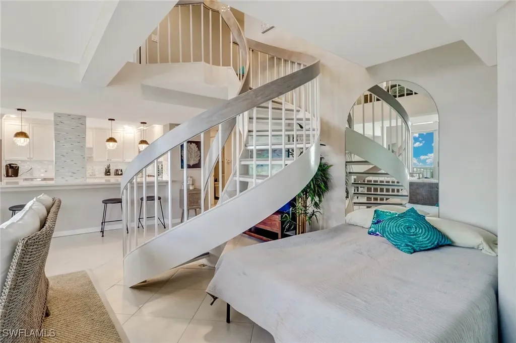 4041 Gulf Shore Boulevard N Naples FL 34103