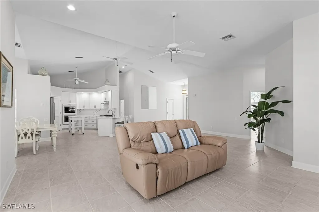 4904 SW 10th Avenue Cape Coral FL 33914