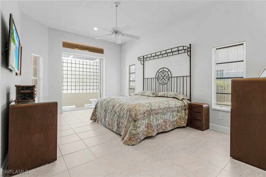 4904 SW 10th Avenue Cape Coral FL 33914