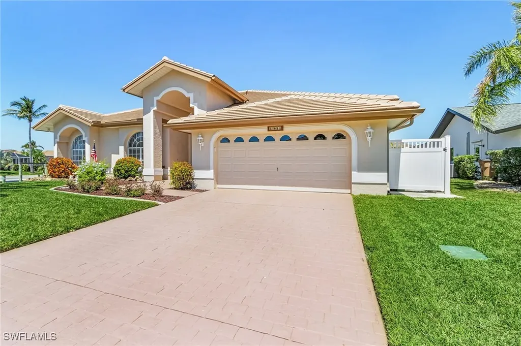 4904 SW 10th Avenue Cape Coral FL 33914