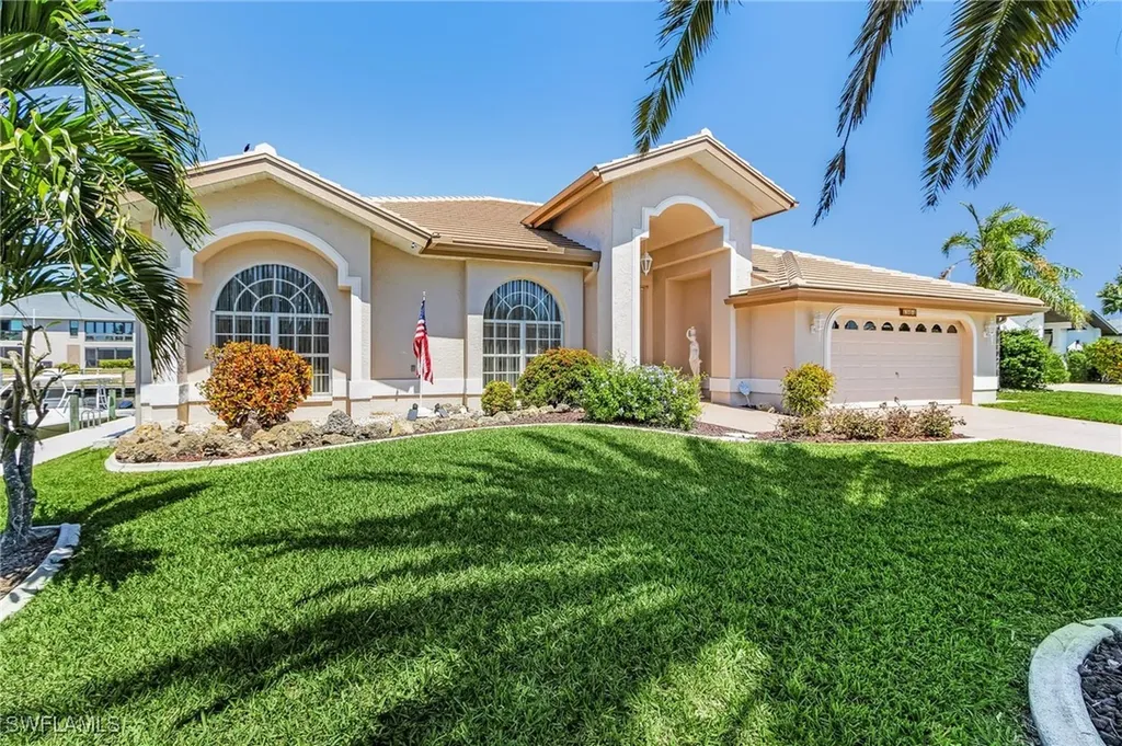 4904 SW 10th Avenue Cape Coral FL 33914