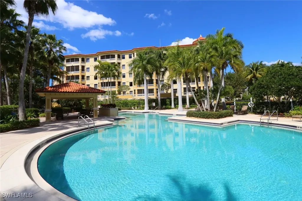 2868 Tiburon Boulevard E Naples FL 34109