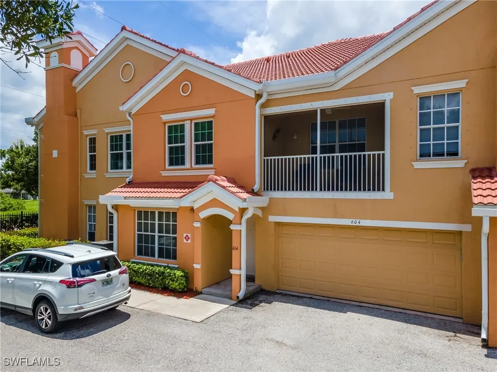 1860 Concordia Lake Circle Cape Coral FL 33909