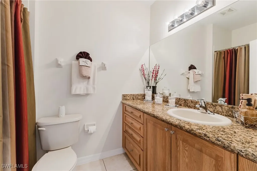 1860 Concordia Lake Circle Cape Coral FL 33909