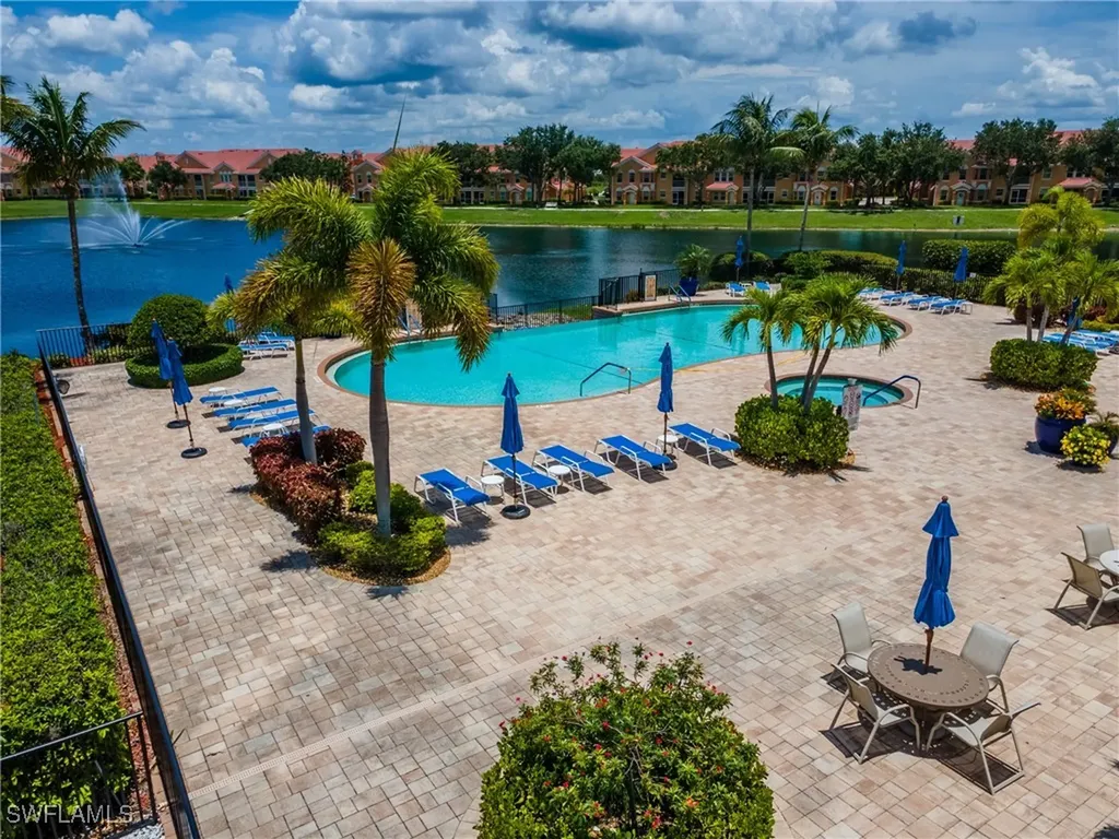 1860 Concordia Lake Circle Cape Coral FL 33909