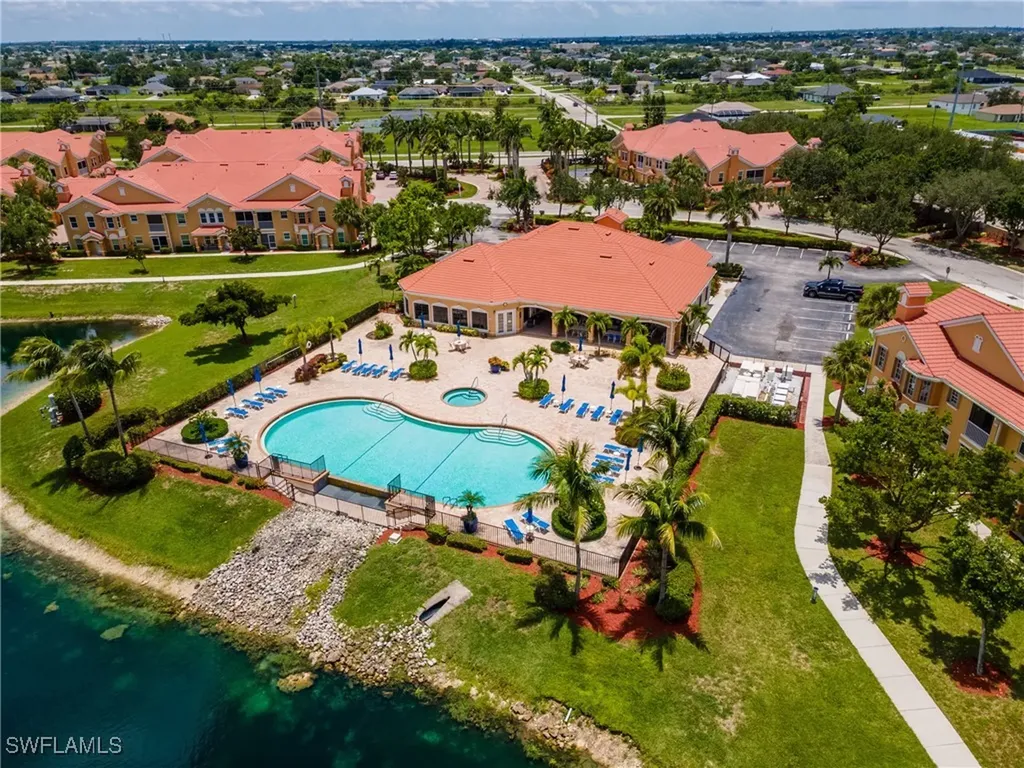 1860 Concordia Lake Circle Cape Coral FL 33909