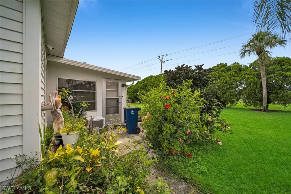 63 Tangelo Court Lehigh Acres FL 33936