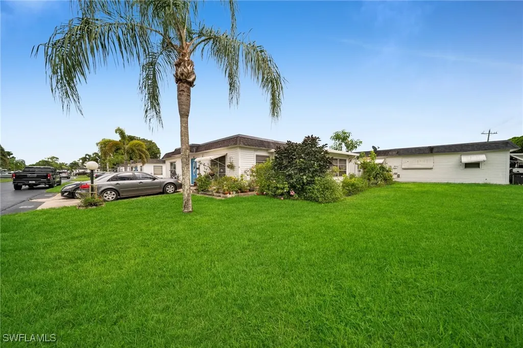 63 Tangelo Court Lehigh Acres FL 33936