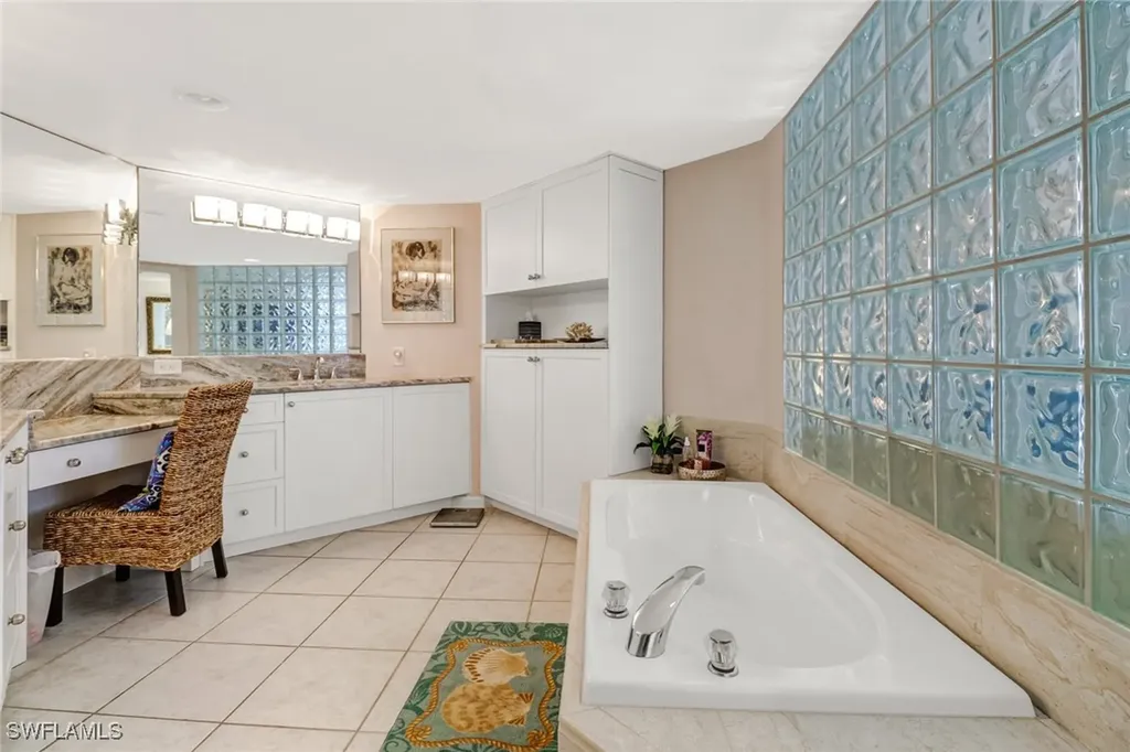 4041 Gulf Shore Boulevard N Naples FL 34103
