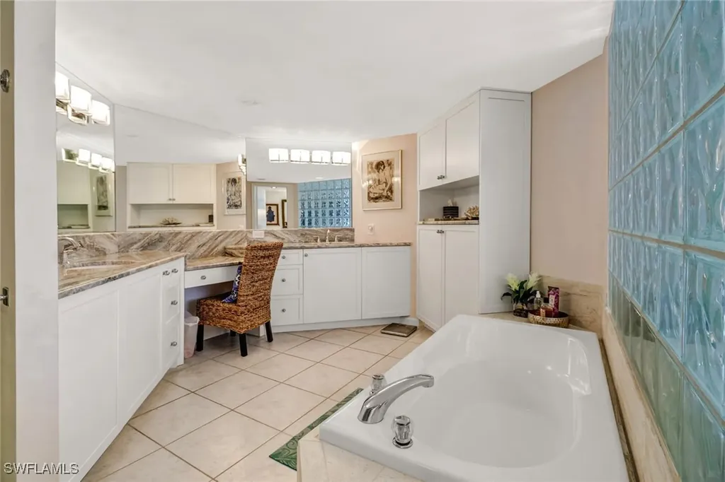 4041 Gulf Shore Boulevard N Naples FL 34103