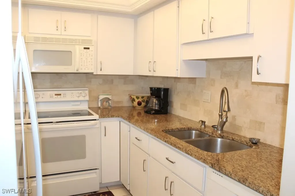 5441 Peppertree Drive Fort Myers FL 33908