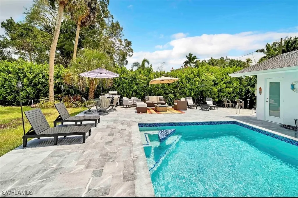 27237 Rio Vista Circle Bonita Springs FL 34135