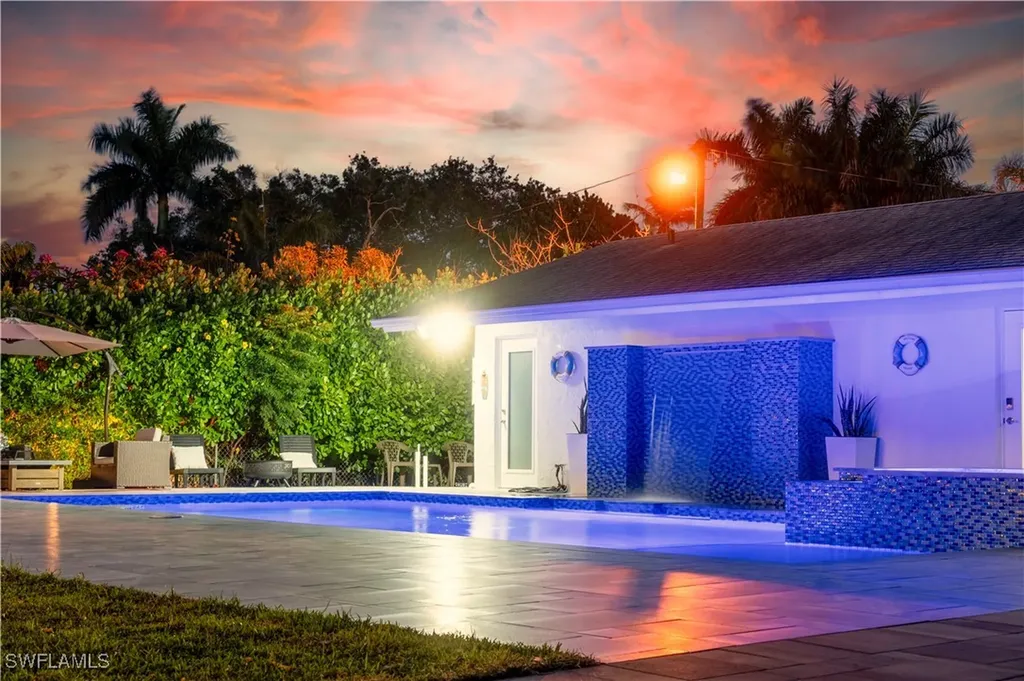 27237 Rio Vista Circle Bonita Springs FL 34135