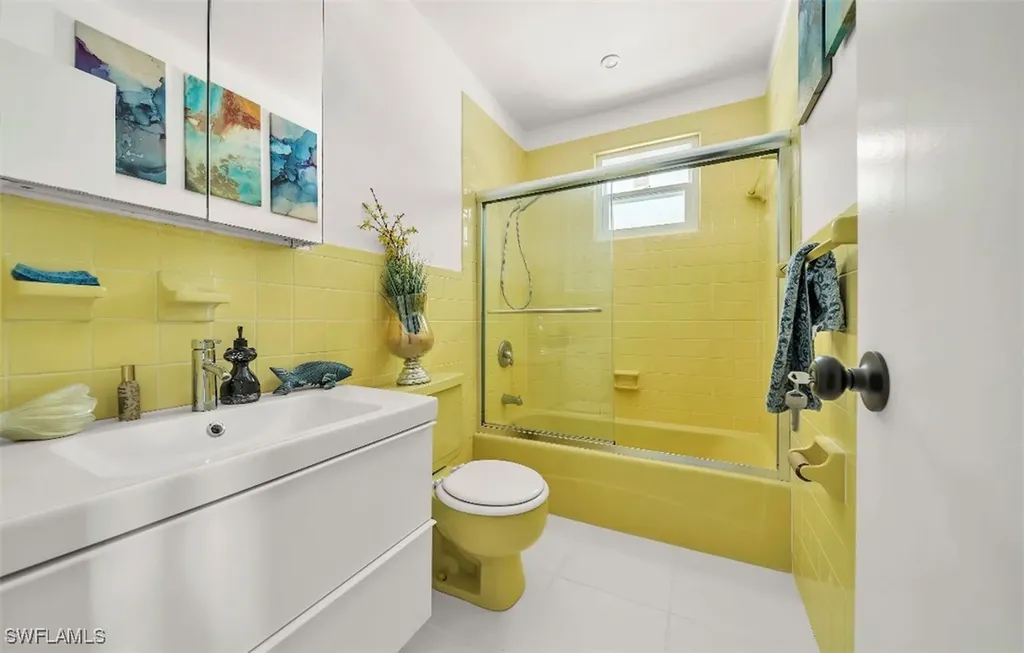 27237 Rio Vista Circle Bonita Springs FL 34135