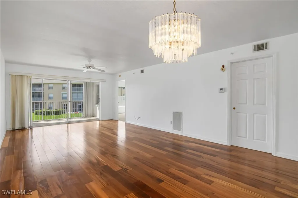 9650 Victoria Lane Naples FL 34109